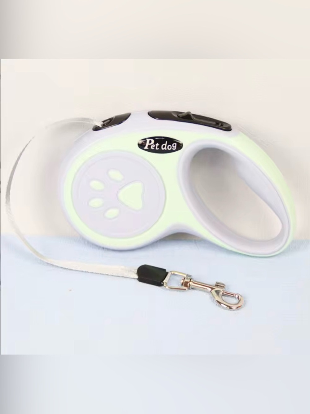 Pet dog Retractable Dog Leash in White and Light Green